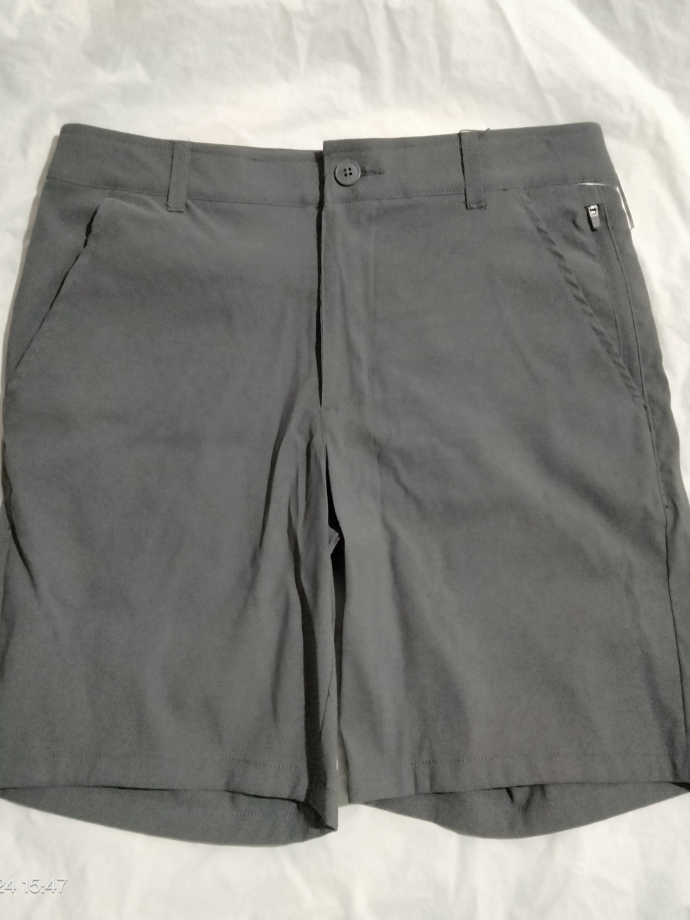 DKNY Men's Essential Tech Chino Shorts Size 29 NWT Magnet Gray 8" Inseam Nylon